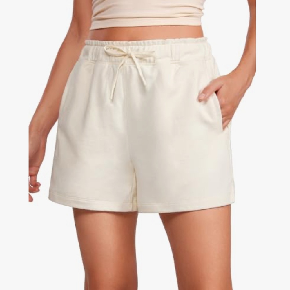 CRZ YOGA Cream Athletic Shorts | NWT | Large